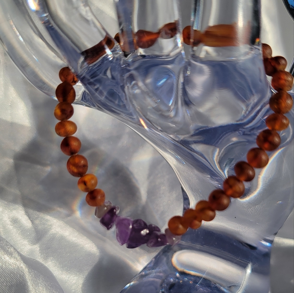 Beaded stretch bracelet with amethyst stones women's with sympathy healing
